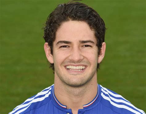 Biografia: Alexandre Pato